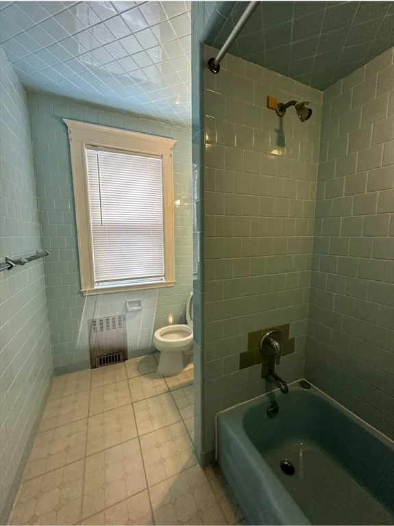 2 bed, 1 bath apartment for rent at 9 Pearl St Unit 9, Belmont — photo 8 of 9