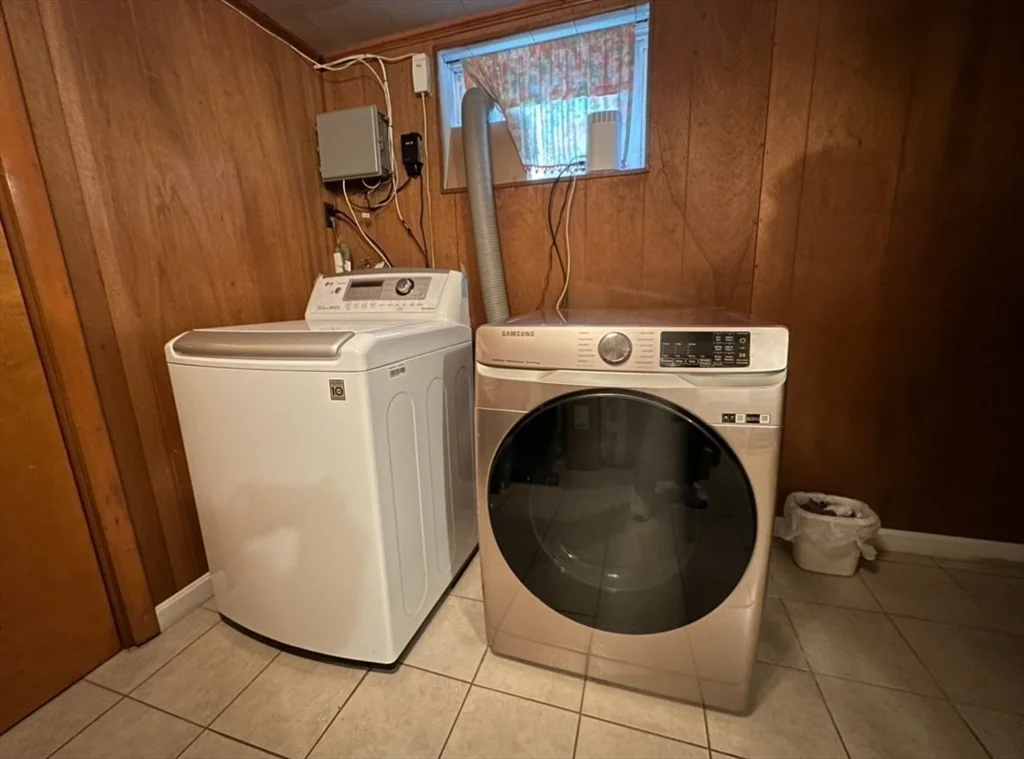 2 bed, 1 bath apartment for rent at 9 Pearl St Unit 9, Belmont — photo 9 of 9