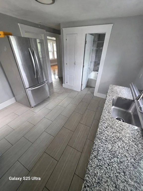 3 bed, 2 bath apartment for rent at 9 Pelham Ave Unit 2, Methuen — photo 2 of 7
