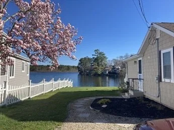 1 bed, 1 bath apartment for rent at 9 Perry Ave Unit 0, Wareham — photo 1 of 12