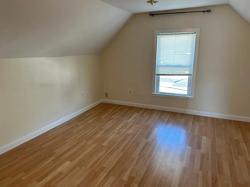 3 bed, 1 bath apartment for rent at 9 Playstead Rd Unit 2, Malden — photo 15 of 21