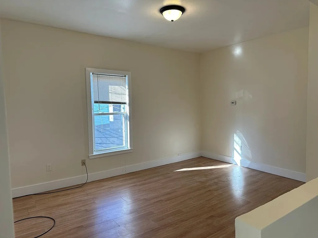 3 bed, 1 bath apartment for rent at 9 Playstead Rd Unit 2, Malden — photo 12 of 21