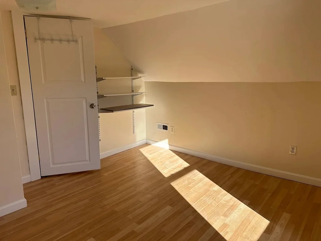 3 bed, 1 bath apartment for rent at 9 Playstead Rd Unit 2, Malden — photo 14 of 21