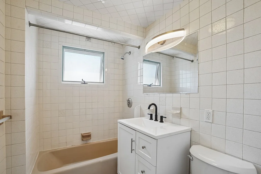 1 bed, 1 bath apartment for rent at 9 Porter St Unit 3, Everett — photo 13 of 23