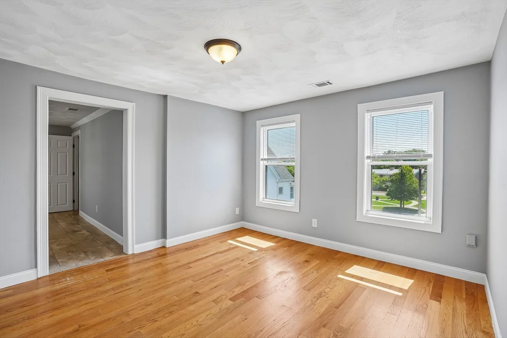 1 bed, 1 bath apartment for rent at 9 Porter St Unit 3, Everett — photo 15 of 23