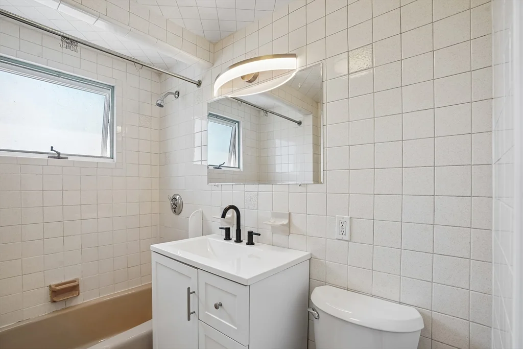 1 bed, 1 bath apartment for rent at 9 Porter St Unit 3, Everett — photo 14 of 23