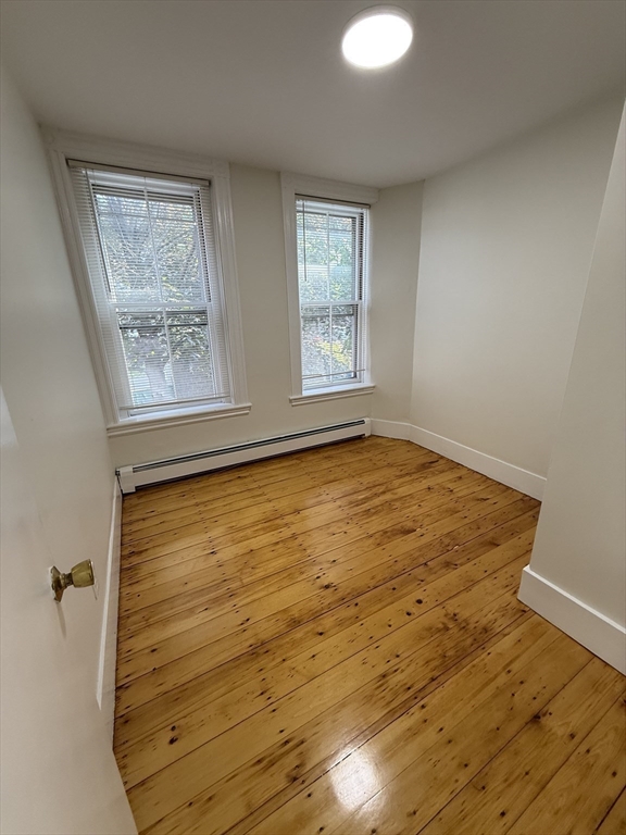 3 bed, 1 bath apartment for rent at 9 Putnam St Unit 2L, Prospect Hill — photo 7 of 8