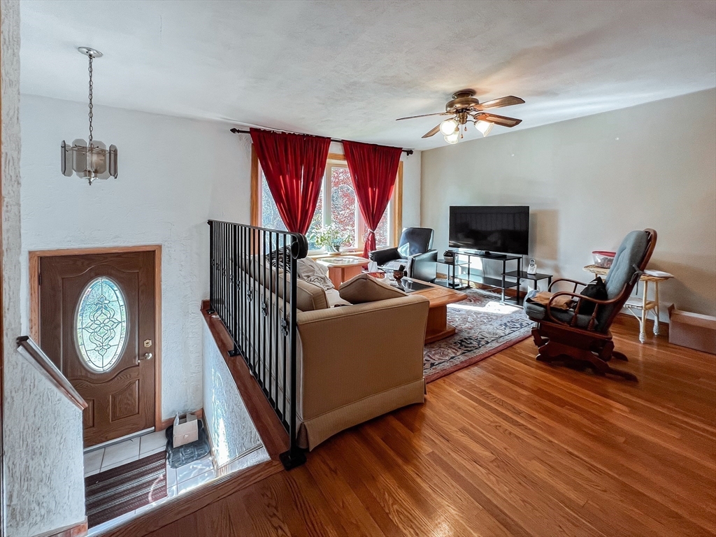 3 bed, 1 bath apartment for rent at 9 Putney Circle Unit 9, Billerica — photo 10 of 23