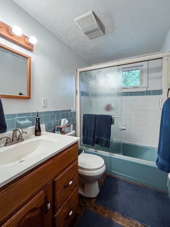3 bed, 1 bath apartment for rent at 9 Putney Circle Unit 9, Billerica — photo 5 of 23