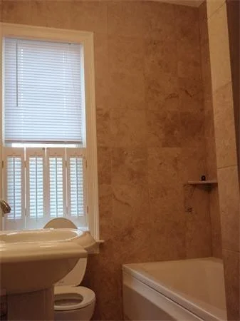 2 bed, 1 bath apartment for rent at 9 Queen St Unit 1, Dorchester — photo 12 of 14