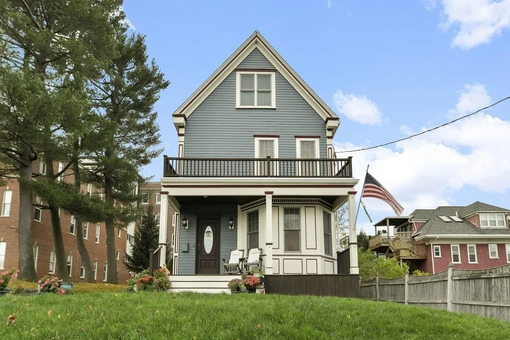 2 bed, 1 bath apartment for rent at 9 Queen St Unit A, Dorchester