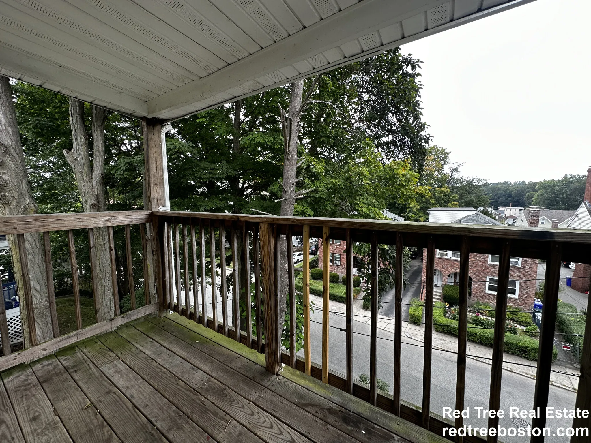 4 bed, 2 bath apartment for rent at 9 Radnor Rd Unit 2, Brighton — photo 4 of 18