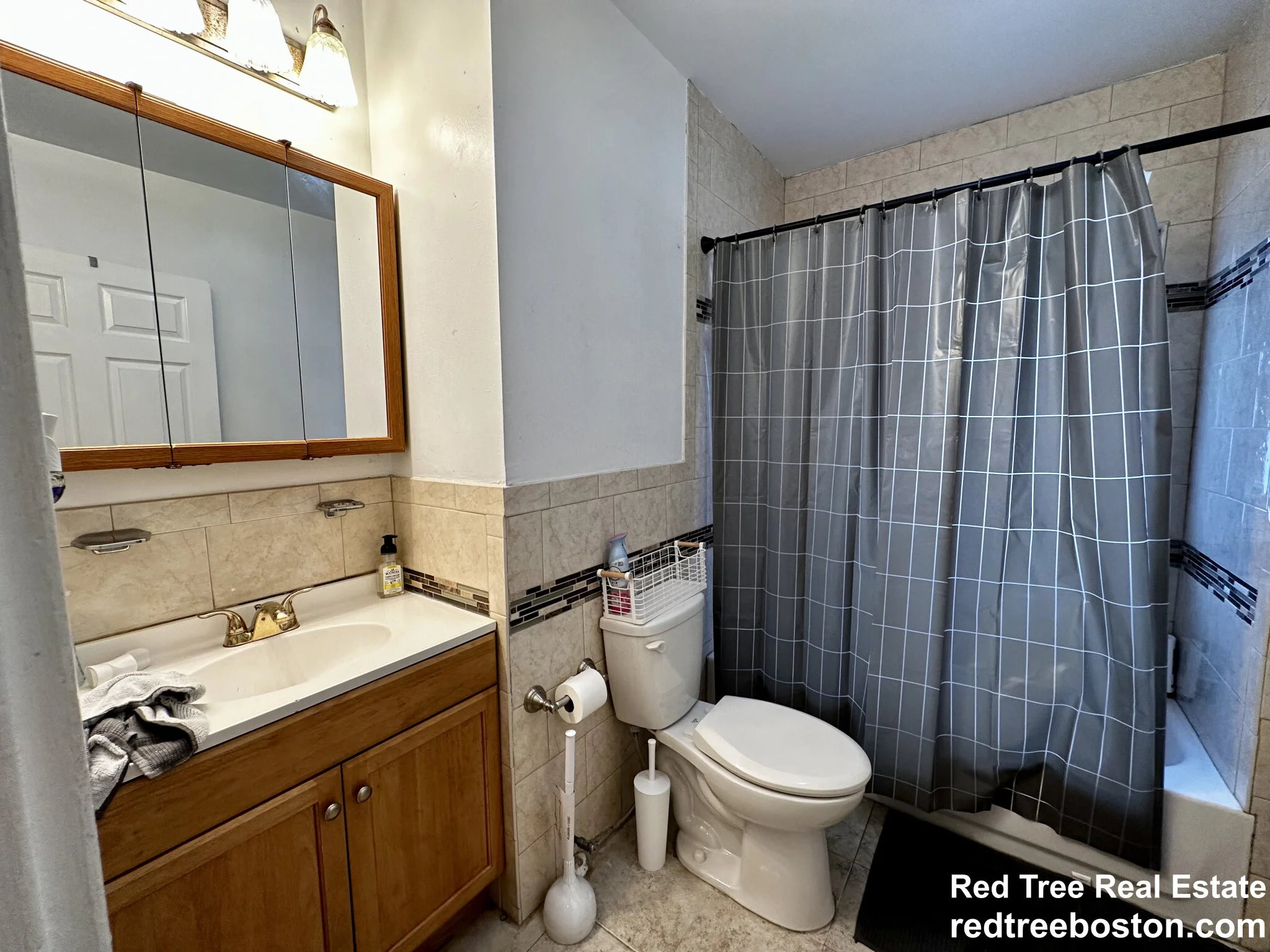 4 bed, 2 bath apartment for rent at 9 Radnor Rd Unit 2, Brighton — photo 18 of 18