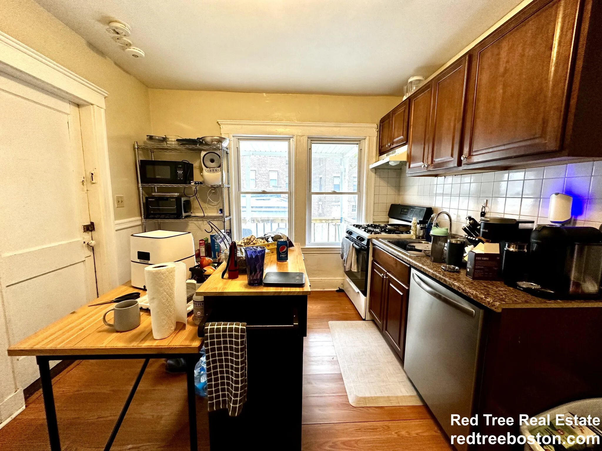 4 bed, 2 bath apartment for rent at 9 Radnor Rd Unit 2, Brighton — photo 16 of 18