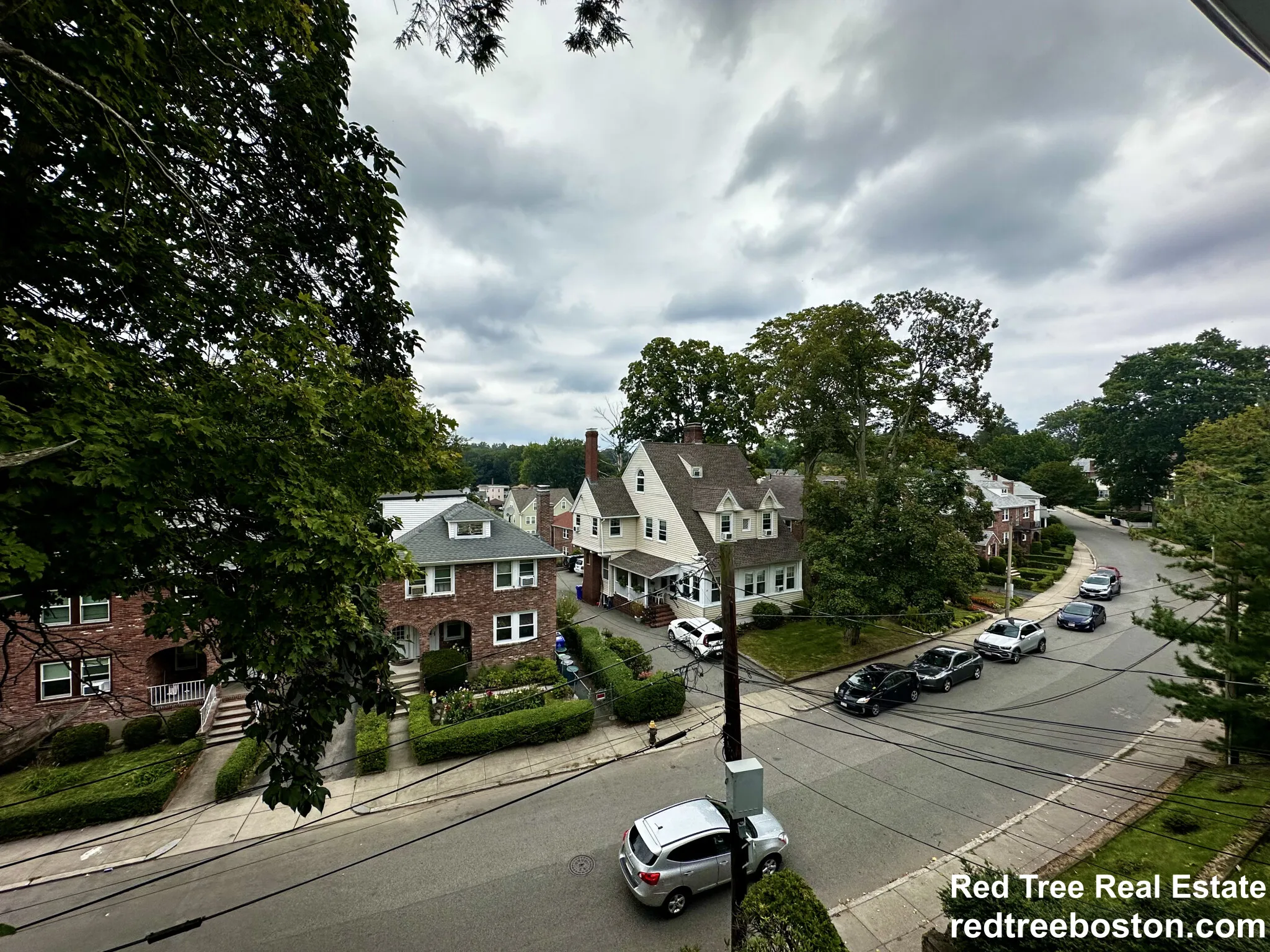 4 bed, 2 bath apartment for rent at 9 Radnor Rd Unit 2, Brighton — photo 5 of 18