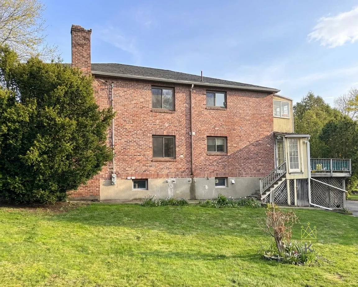 3 bed, 2 bath apartment for rent at 9 Reservoir Rd Unit 1, Chestnut Hill — photo 20 of 21