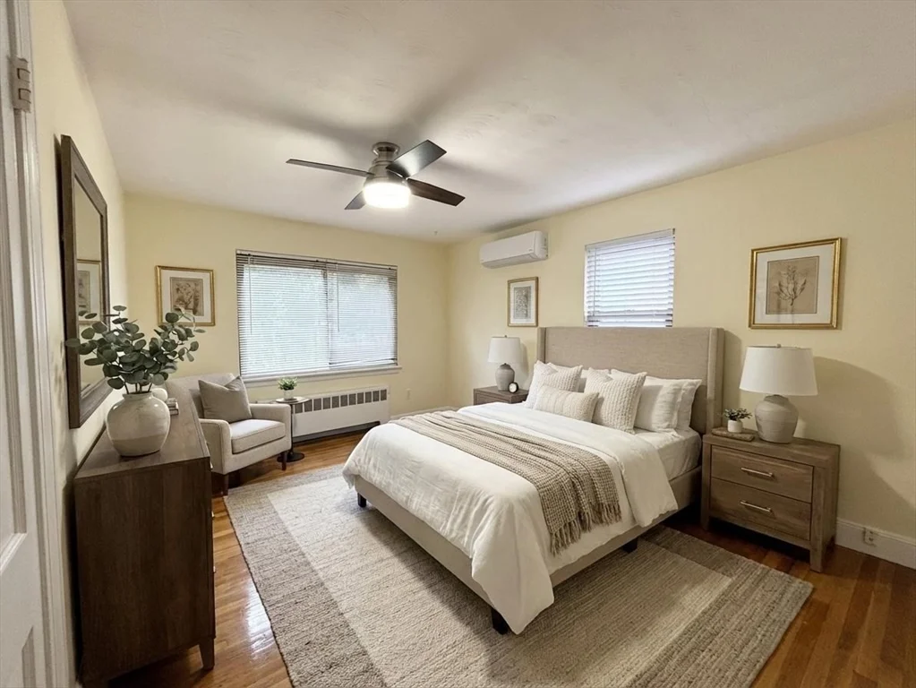 3 bed, 2 bath apartment for rent at 9 Reservoir Rd Unit 2, Chestnut Hill — photo 7 of 12