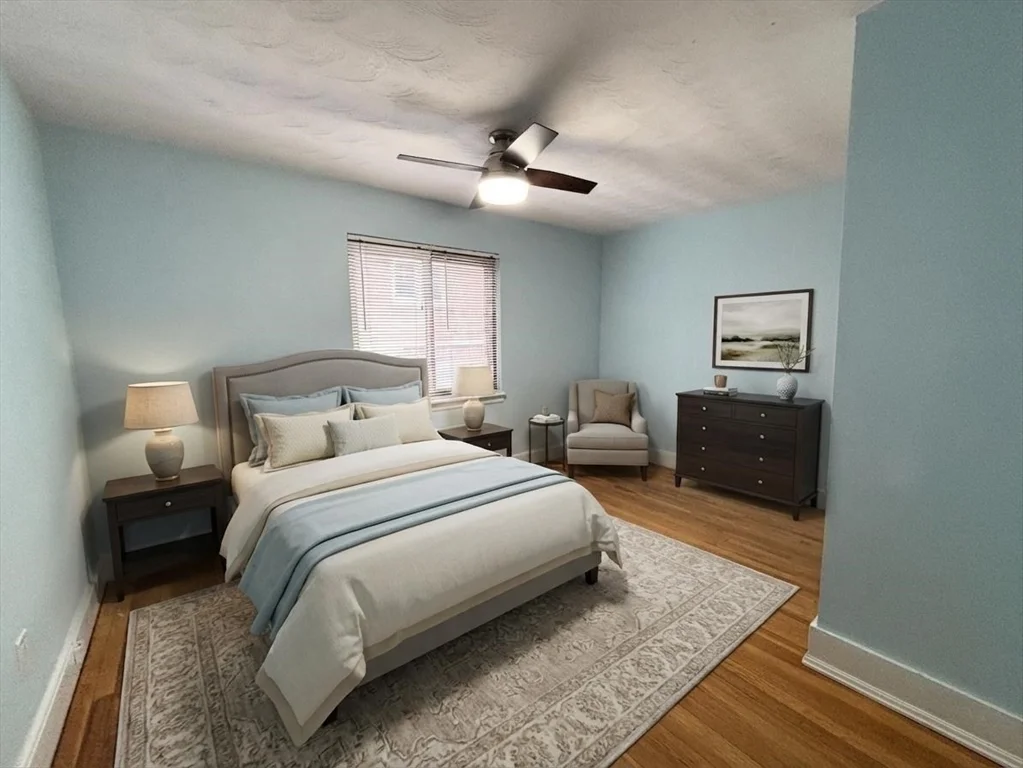 3 bed, 2 bath apartment for rent at 9 Reservoir Rd Unit 2, Chestnut Hill — photo 6 of 12