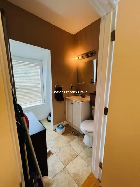 2 bed, 1.5 bath apartment for rent at 9 Rice St Unit 5, Brookline — photo 9 of 9