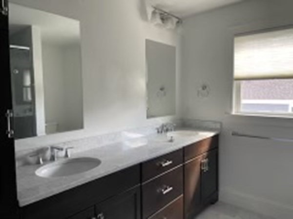 4 bed, 3 bath apartment for rent at 9 Ridgeway Ave, Needham — photo 10 of 16