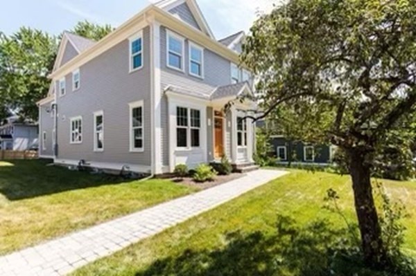 4 bed, 3 bath apartment for rent at 9 Ridgeway Ave, Needham — photo 1 of 16