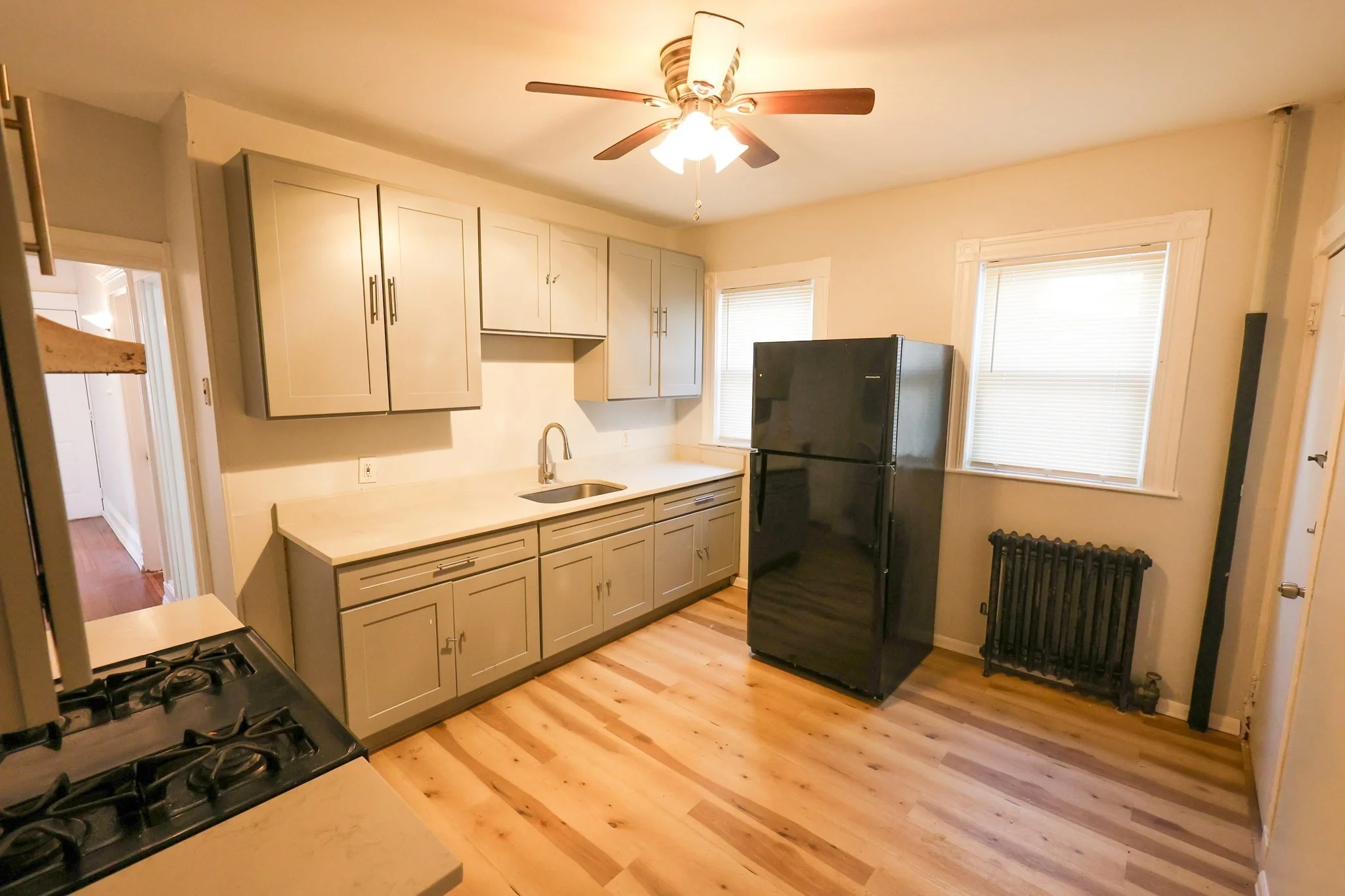 3 bed, 1 bath apartment for rent at 9 Ridgewood St Unit 2, Dorchester — photo 2 of 13