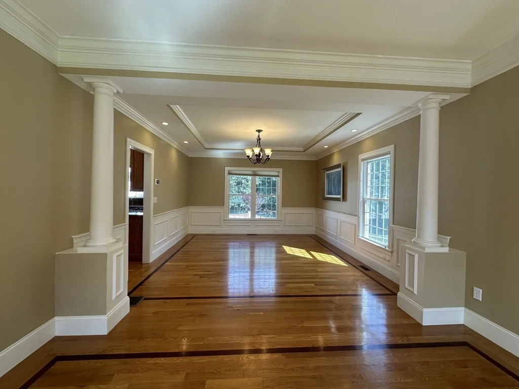 4 bed, 3 bath apartment for rent at 9 Rosegate Rd Unit 9, Needham — photo 4 of 22