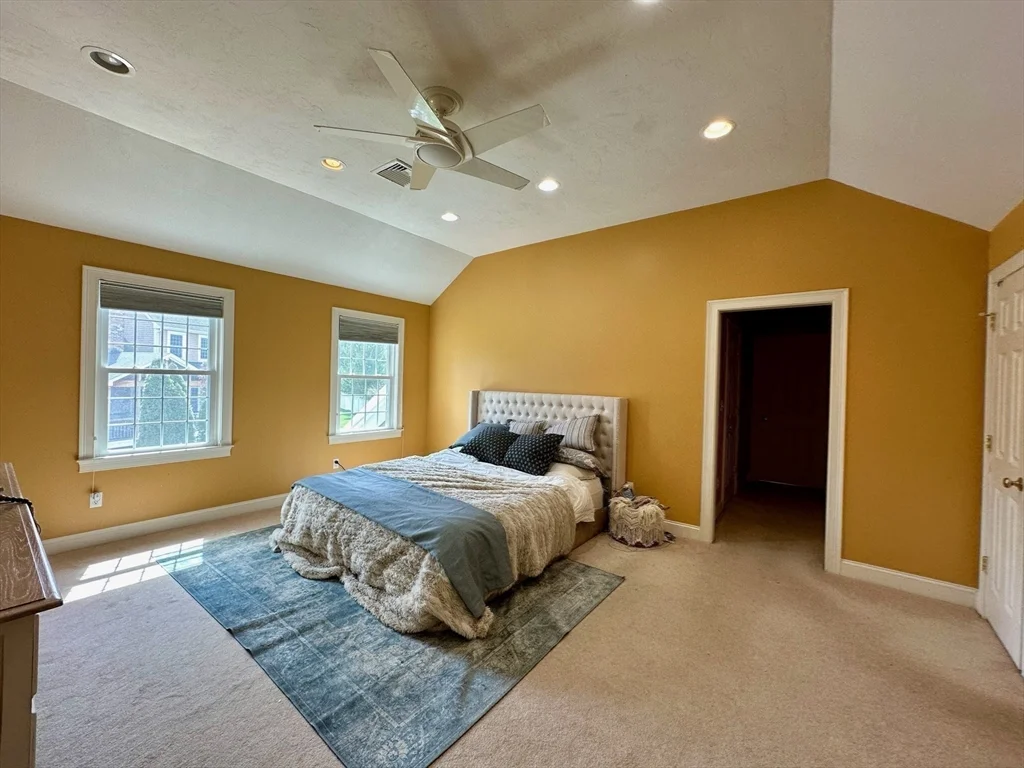 4 bed, 3 bath apartment for rent at 9 Rosegate Rd Unit 9, Needham — photo 13 of 22