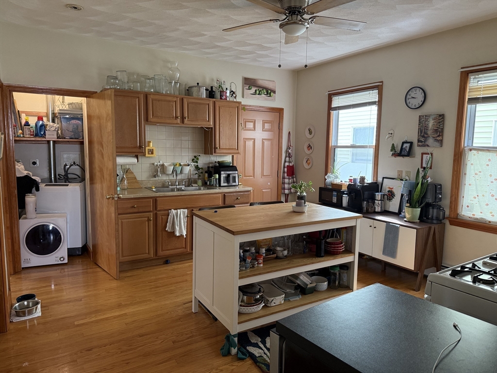 2 bed, 1 bath apartment for rent at 9 Rossmore St Unit 1, Somerville — photo 4 of 19