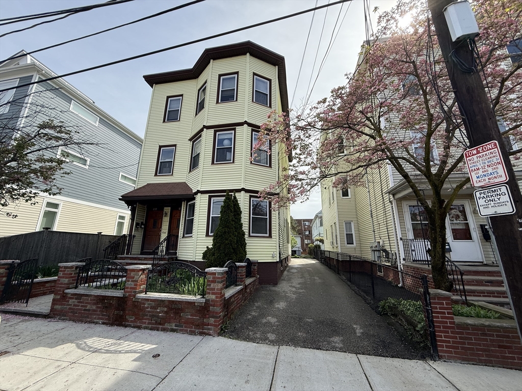 2 bed, 1 bath apartment for rent at 9 Rossmore St Unit 1, Somerville — photo 19 of 19
