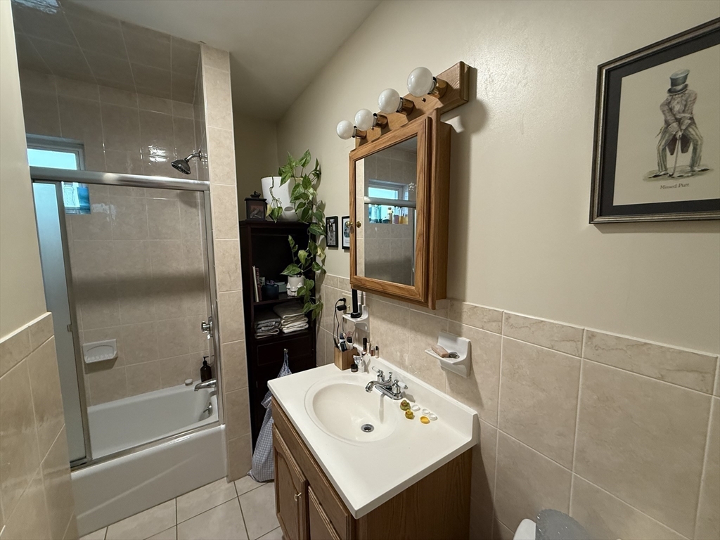 2 bed, 1 bath apartment for rent at 9 Rossmore St Unit 1, Somerville — photo 7 of 19