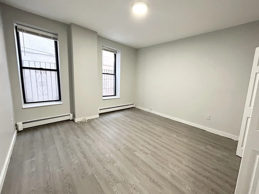 2 bed, 1 bath apartment for rent at 9 Ruggles Unit 2, Roxbury — photo 4 of 6
