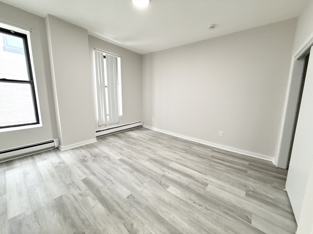 1 bed, 1 bath apartment for rent at 9 Ruggles Unit 4, Roxbury — photo 3 of 5