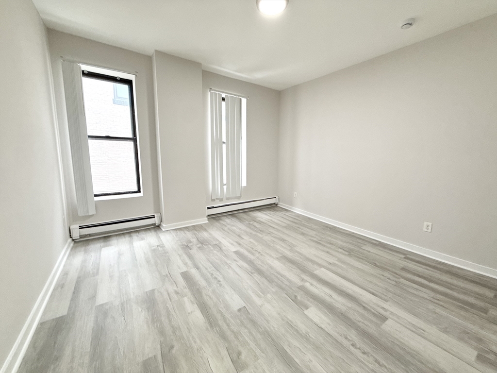 1 bed, 1 bath apartment for rent at 9 Ruggles Unit 4, Roxbury — photo 4 of 5