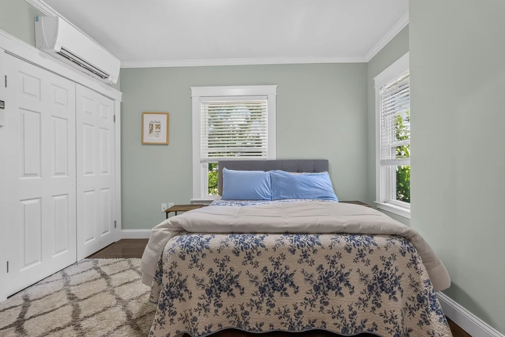3 bed, 2 bath apartment for rent at 9 S Munroe Terr Unit 9, Dorchester — photo 17 of 25