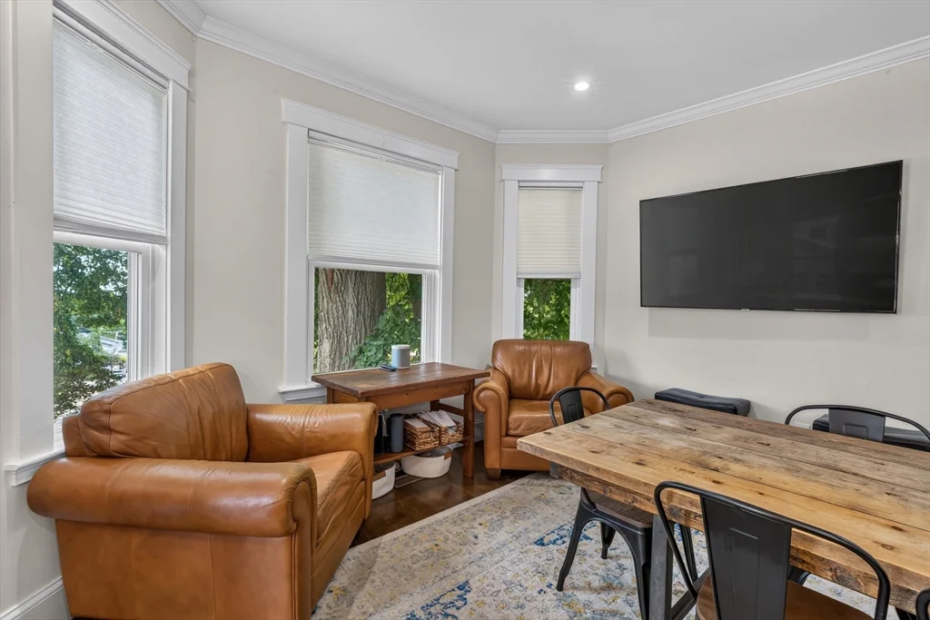 3 bed, 2 bath apartment for rent at 9 S Munroe Terr Unit 9, Dorchester — photo 4 of 25