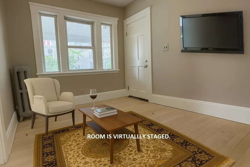 3 bed, 1 bath apartment for rent at 9 Sanger Unit 1, Medford — photo 2 of 11