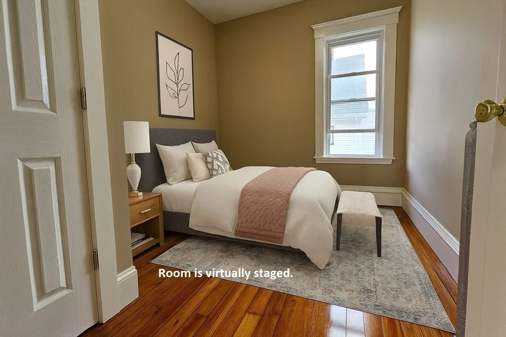 4 bed, 1 bath apartment for rent at 9 Sanger Unit 2, Medford — photo 4 of 11