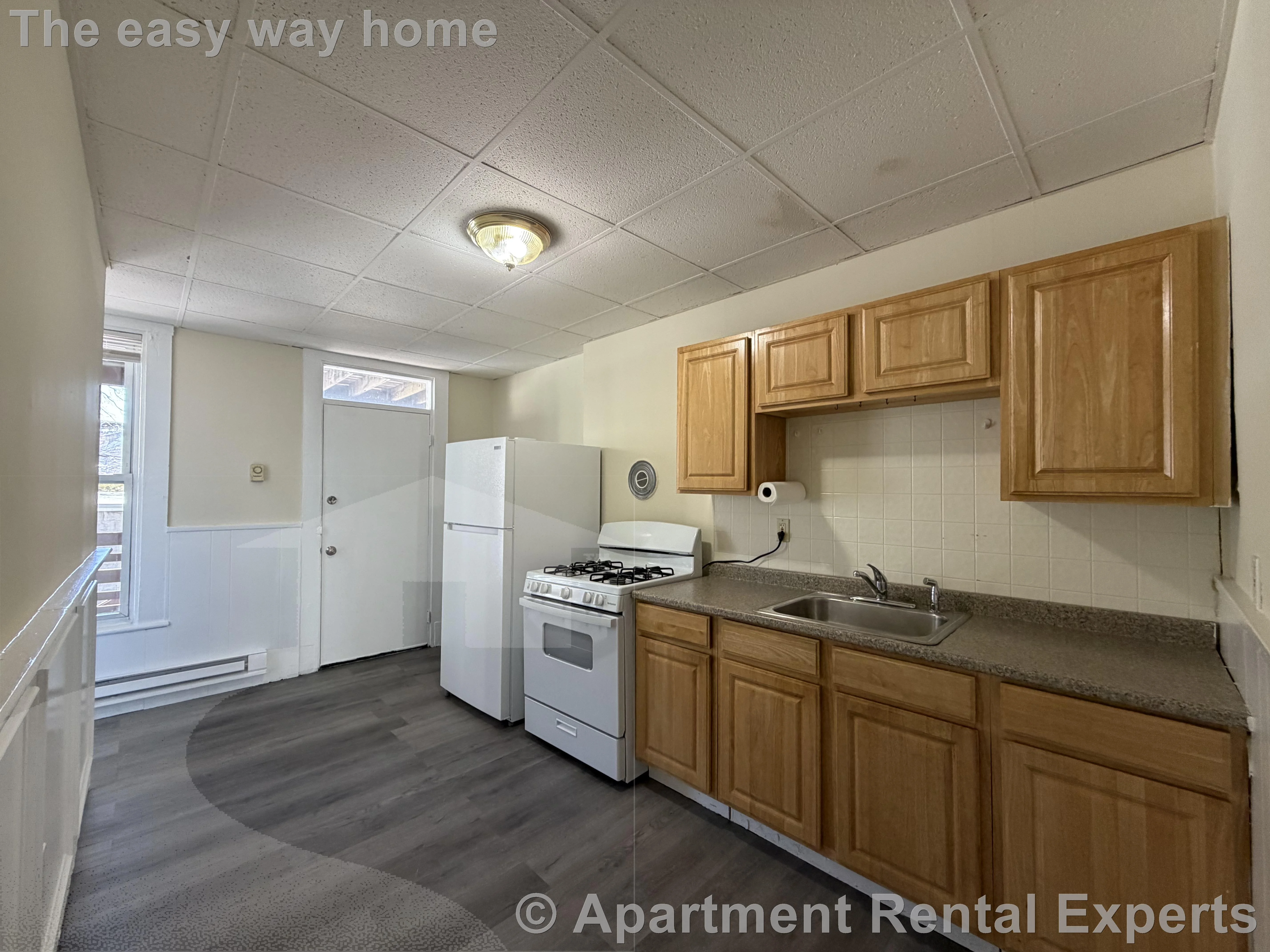 1 bed, 1 bath apartment for rent at 9 School St Unit 1, Union Square — photo 3 of 9