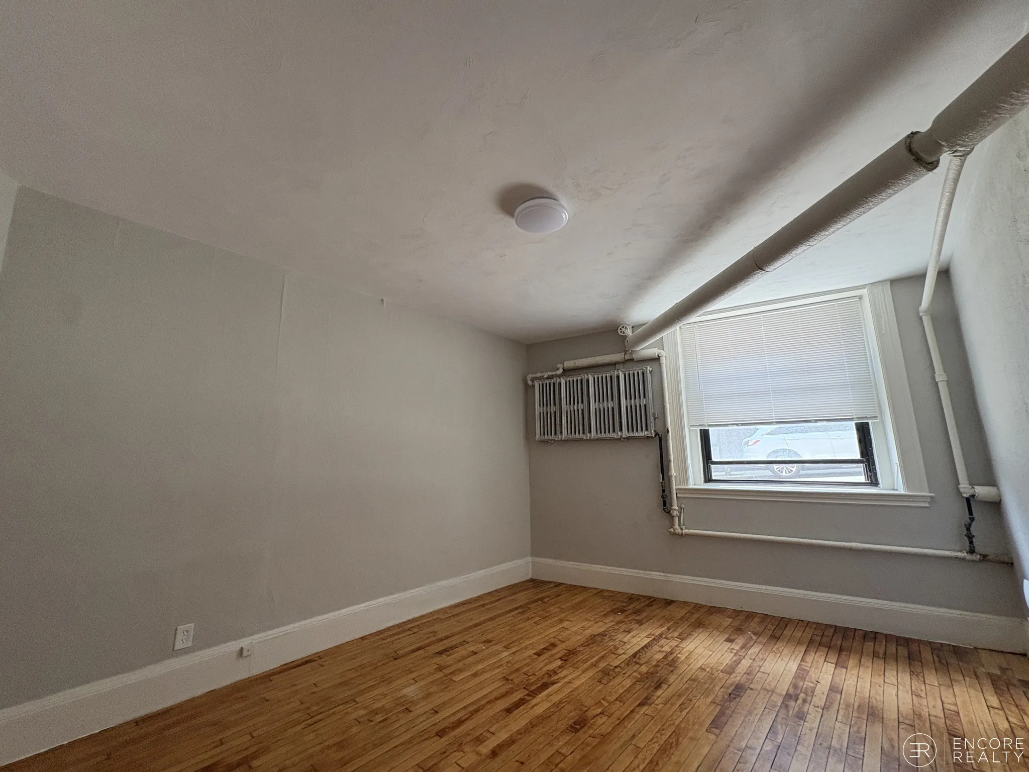 Studio bed, 1 bath apartment for rent at 9 Sewall Ave Unit 1, Coolidge Corner — photo 4 of 7