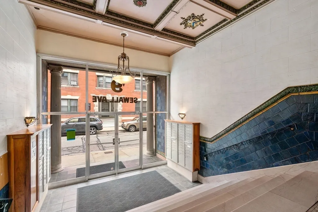 1 bed, 1 bath apartment for rent at 9 Sewall Ave Unit 105, Coolidge Corner — photo 8 of 11