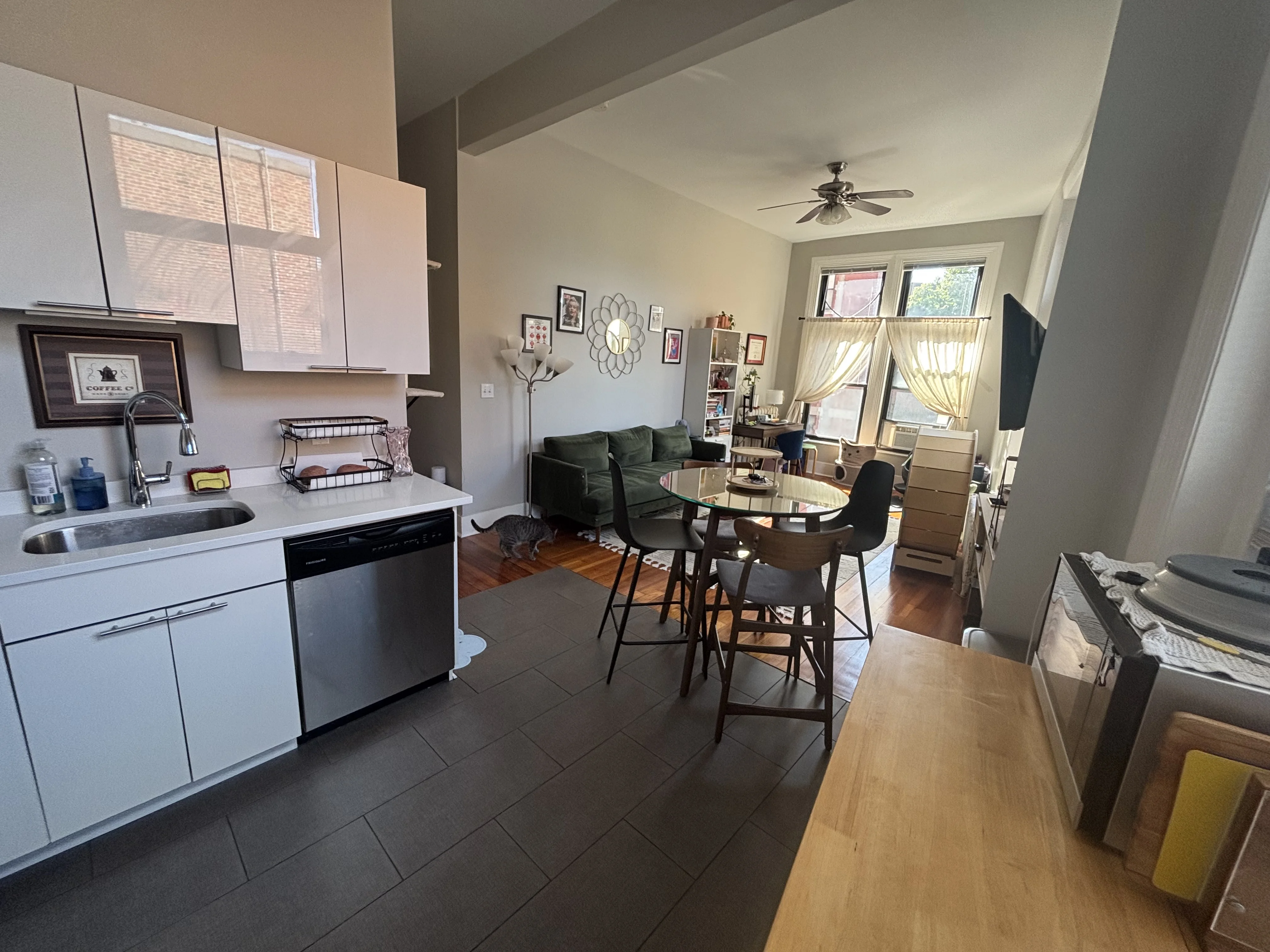 1 bed, 1 bath apartment for rent at 9 Sewall Ave Unit 14, Coolidge Corner — photo 2 of 27