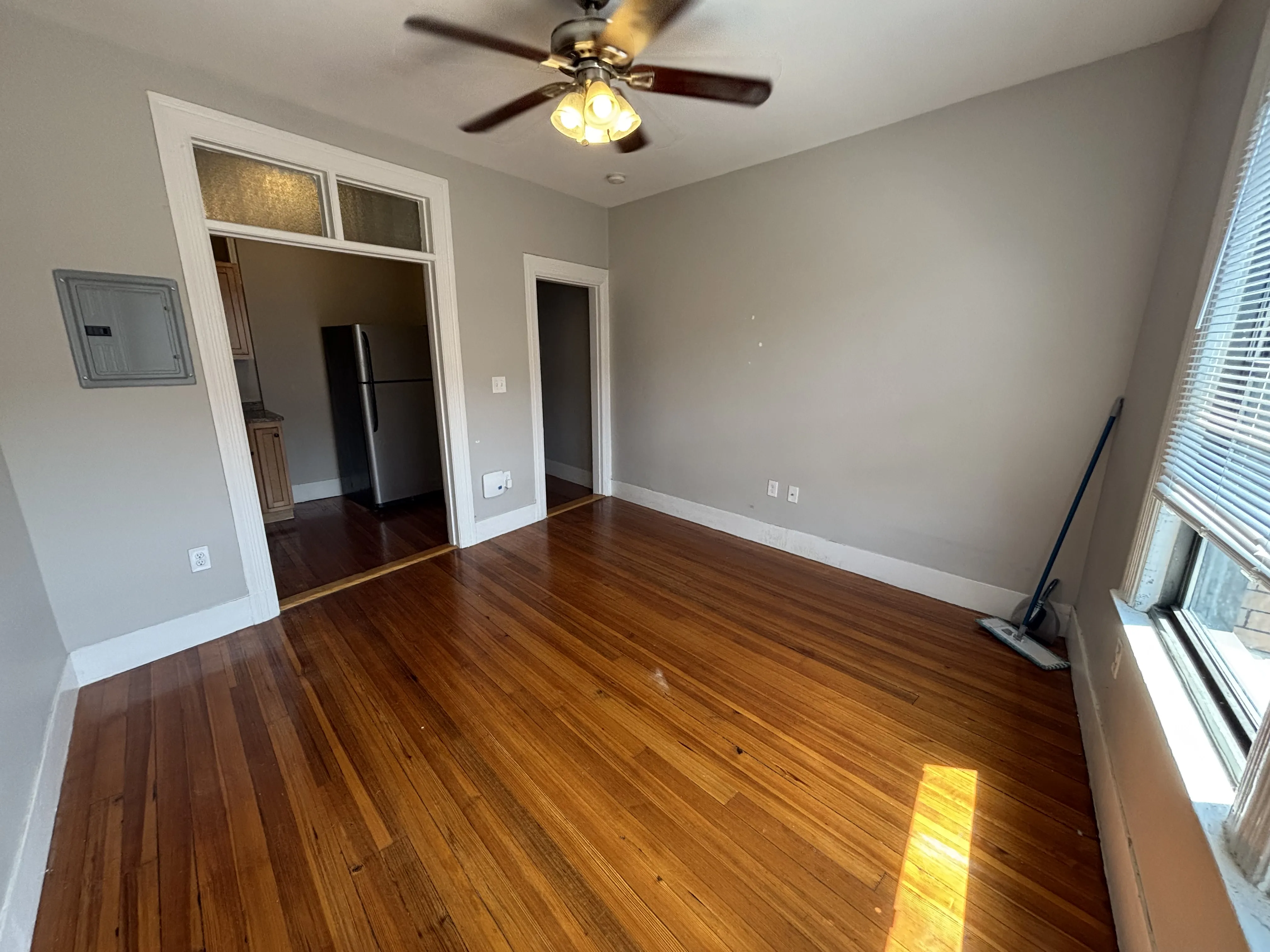 Studio bed, 1 bath apartment for rent at 9 Sewall Ave Unit 305, Coolidge Corner — photo 4 of 7