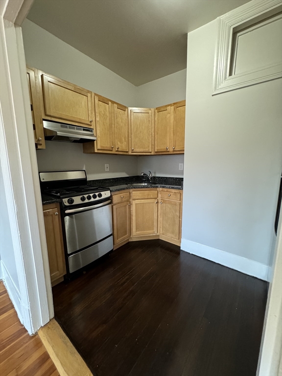 1 bed, 1 bath apartment for rent at 9 Sewall Ave Unit 314, Coolidge Corner — photo 7 of 12