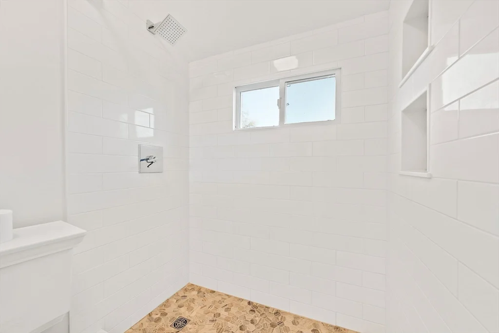 2 bed, 2 bath apartment for rent at 9 Shaw Ct Unit 9, East Braintree — photo 22 of 24
