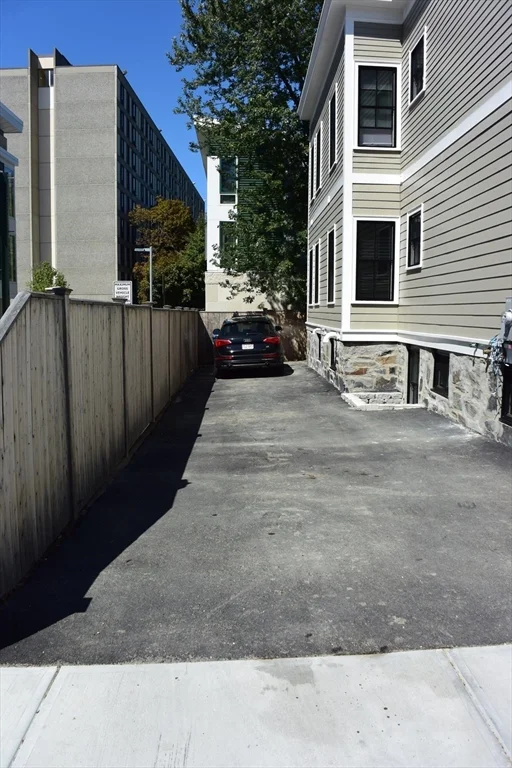 3 bed, 3 bath apartment for rent at 9 Sheridan Unit 1, Neighborhood Nine — photo 14 of 15