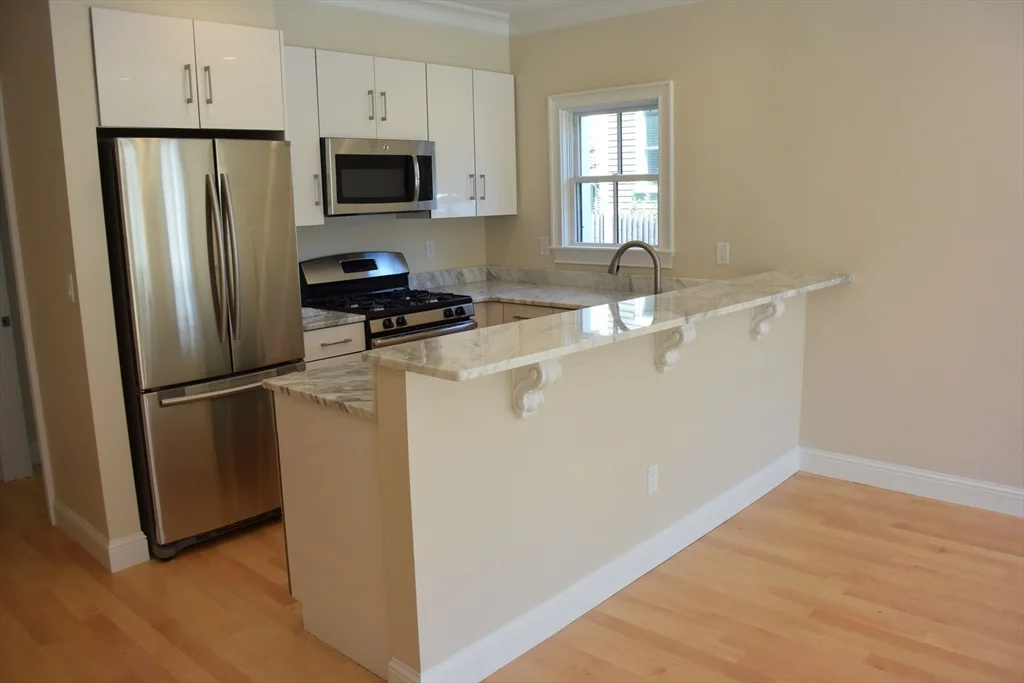 3 bed, 3 bath apartment for rent at 9 Sheridan Unit 1, Neighborhood Nine — photo 3 of 15