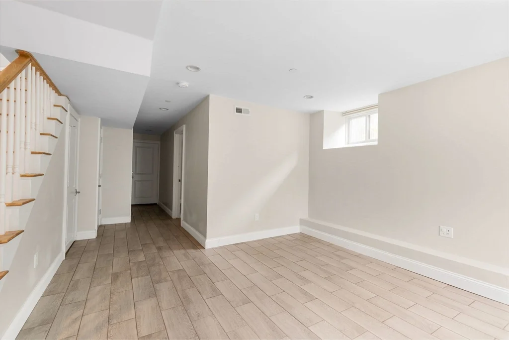 3 bed, 3 bath apartment for rent at 9 Sheridan Unit 1, Neighborhood Nine — photo 22 of 22