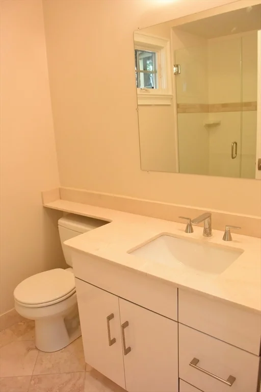 3 bed, 3 bath apartment for rent at 9 Sheridan Unit 1, Neighborhood Nine — photo 9 of 15