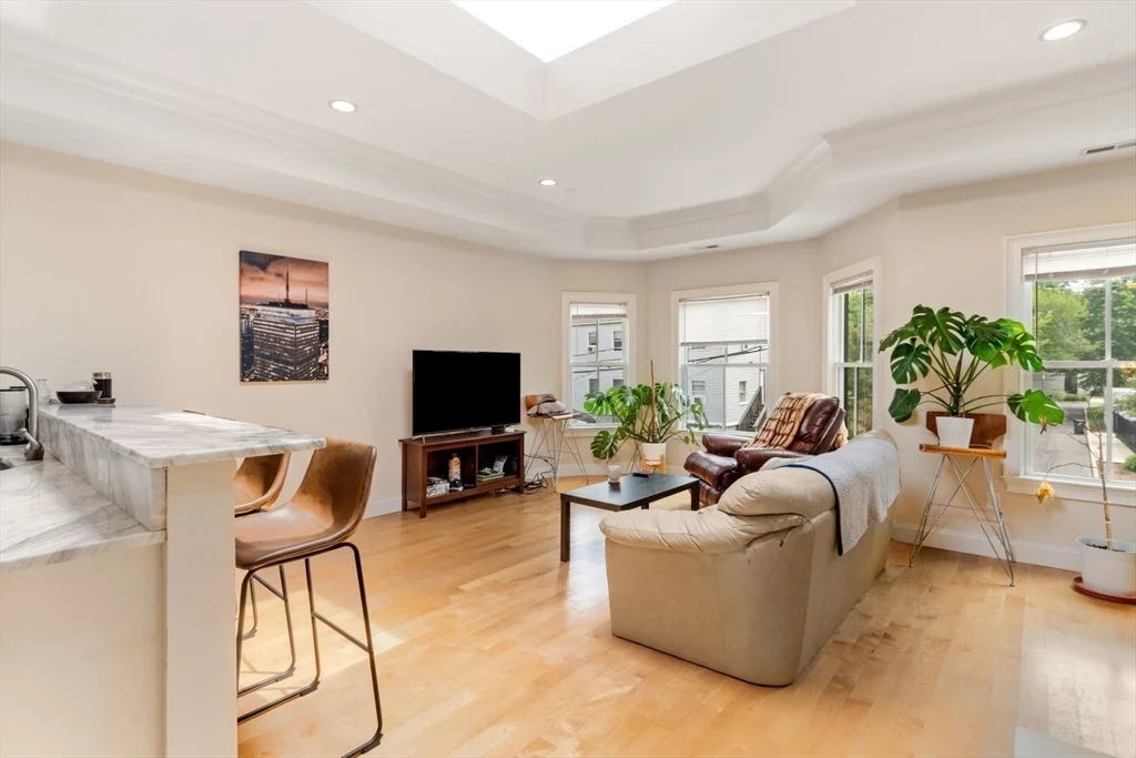 2 bed, 2 bath apartment for rent at 9 Sheridan Unit 2, Neighborhood Nine — photo 4 of 21